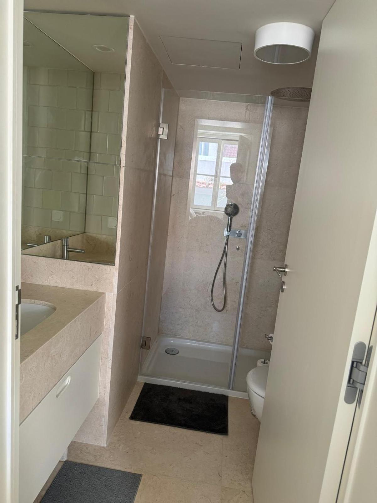 Magnifico Com Wc Privativo Augusta Street * Lisbona